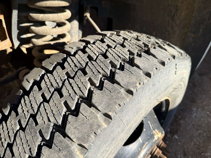 2006-ford-f550-image-8