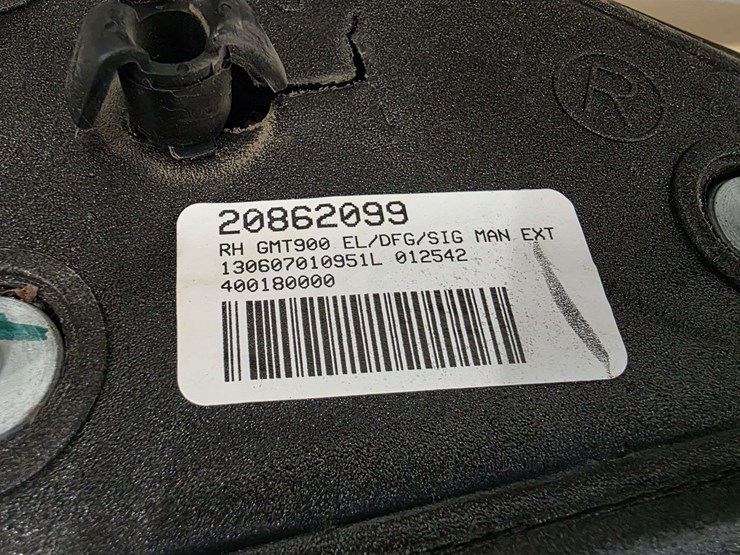 2013-chevrolet-1500-image-2