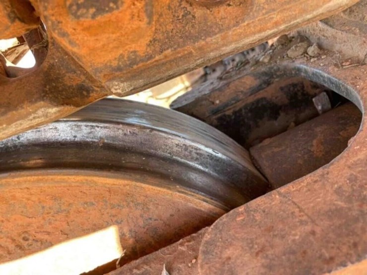 2008-caterpillar-320d-image-9