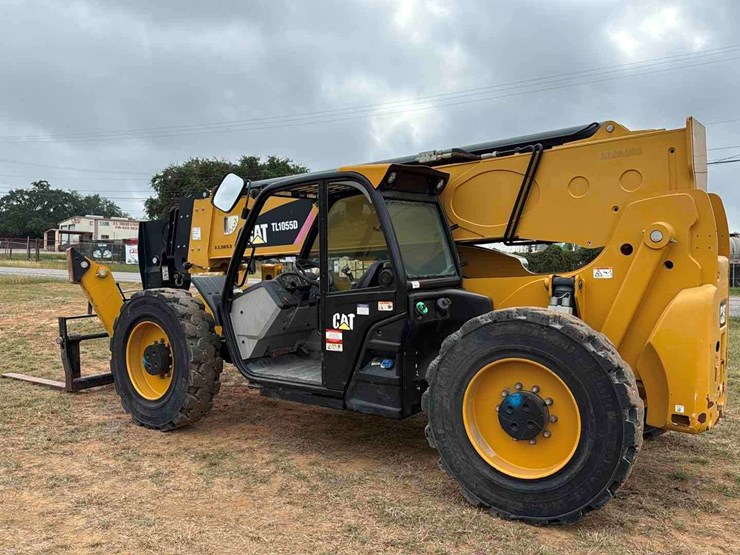 caterpillar-tl1055d-image-6