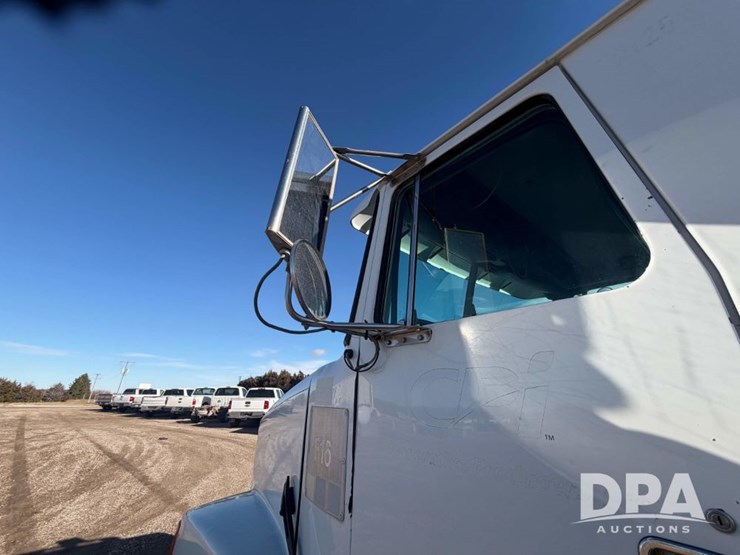 1997-volvo-f16-image-67