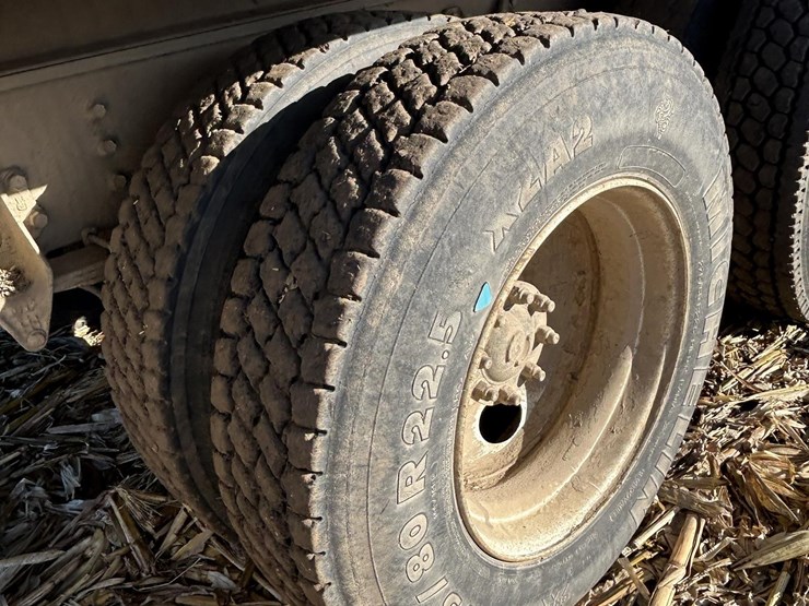 1985-international-s2500-image-42