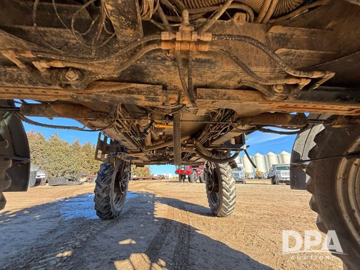 case-ih-patriot-4440-image-28