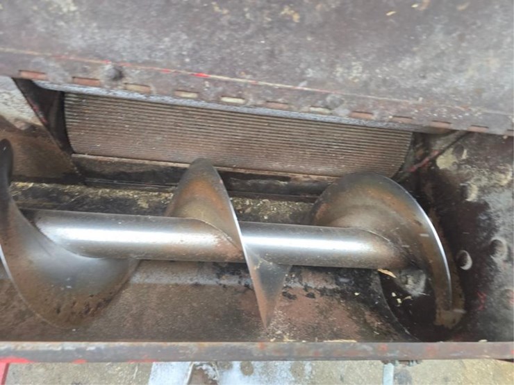 2002-gehl-1285-image-20