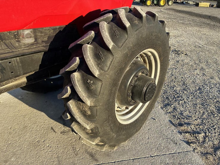 case-ih-8940-image-40