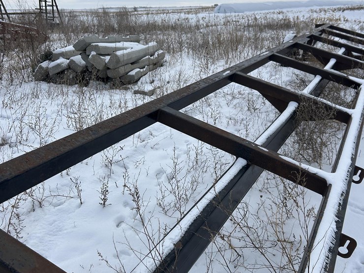 30ft-header-trailer-image-14