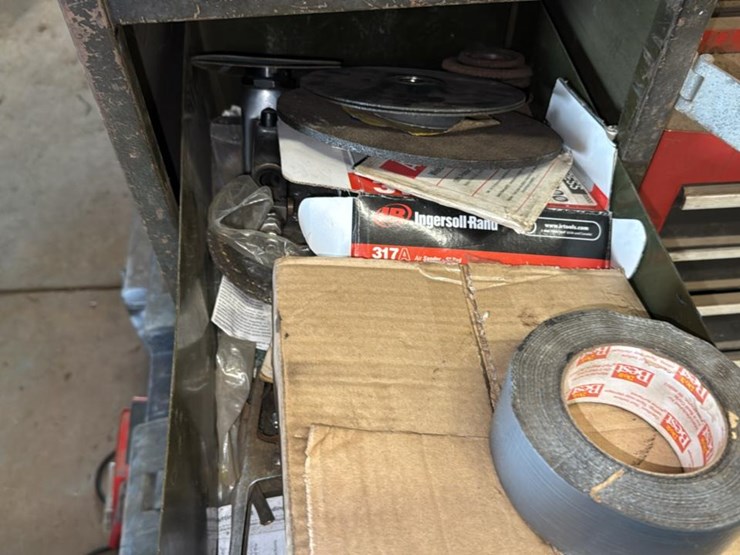 #174-•-craftsman-toolbox-and-contents*-image-19