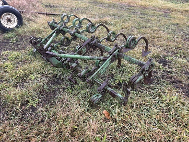 john-deere-coil-shank-mounted-digger,-8’-image-5