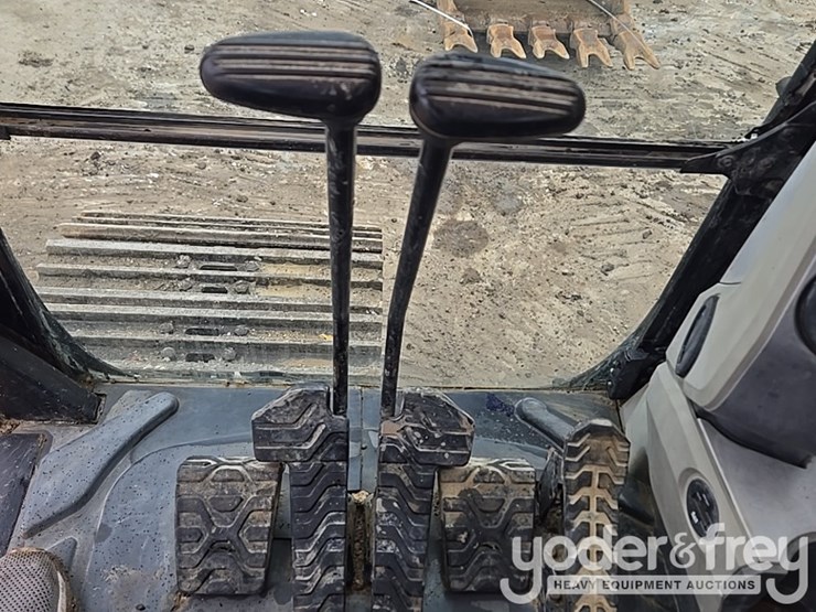 2012-caterpillar-349el-image-89