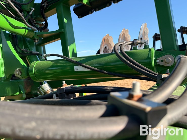 2022-john-deere-2680h-image-17