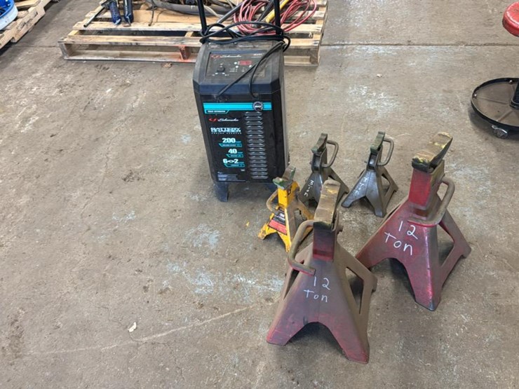 #180-•-battery-charger-and-jacks*-image-1