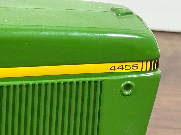 john-deere-4455-image-2