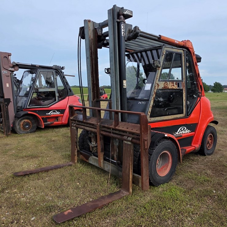 LINDE H70 FORKLIFT