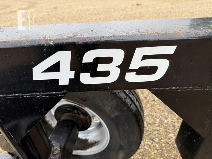 2013-john-deere-435d-image-27