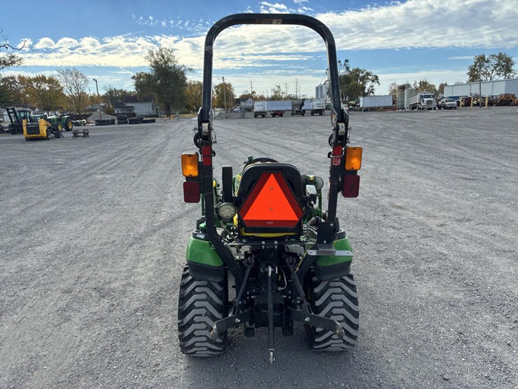 john-deere-1025r-image-5