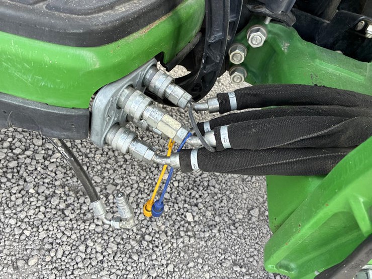 john-deere-1025r-image-19