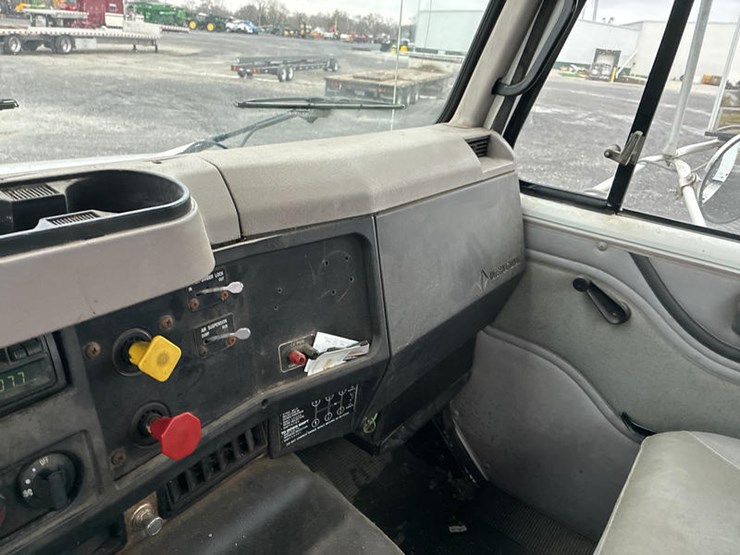 case-ih-8100-image-88