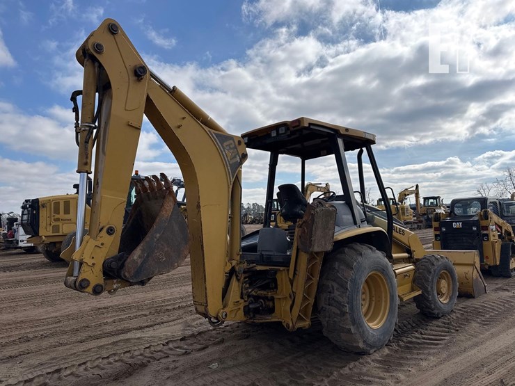 2004-caterpillar-416d-image-4