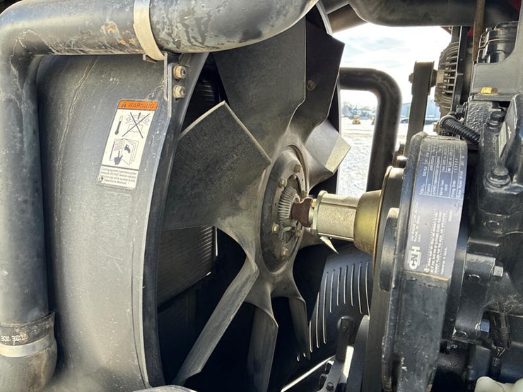 case-ih-mx215-image-38