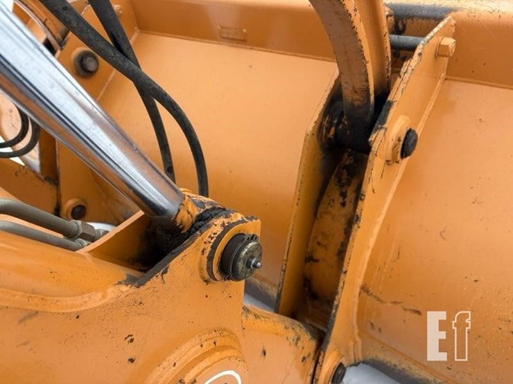 2006-case-580sm-image-27