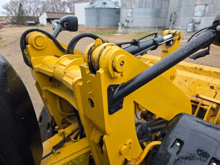 2009-caterpillar-906h-image-54