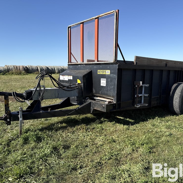 Meyer’s Equipment Manufacturing Corp 2550 Manure Spreader