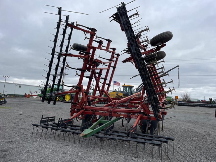 case-ih-4300-image-8