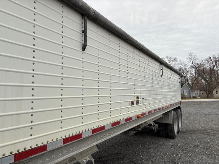 wilson-hopper-bottom-image-22