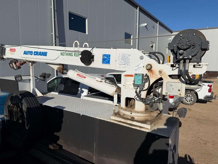 2006-ford-f550-image-18