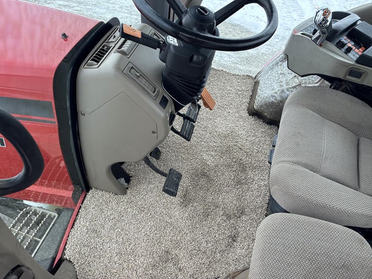 case-ih-magnum-190-image-75