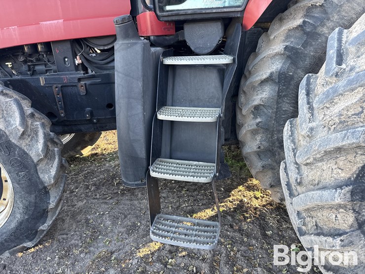 case-ih-magnum-215-image-17