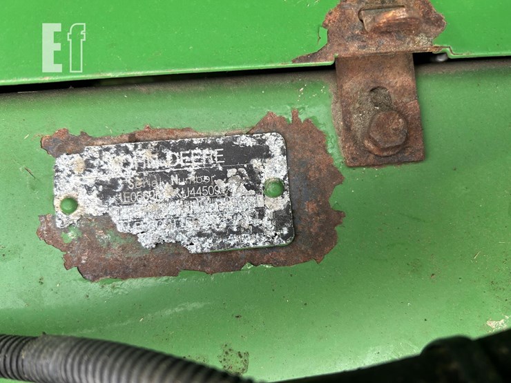 2018-john-deere-560m-image-27