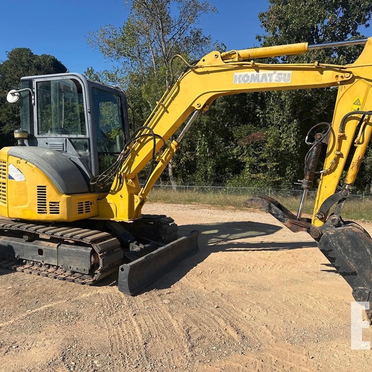 2016 KOMATSU PC55MR-5