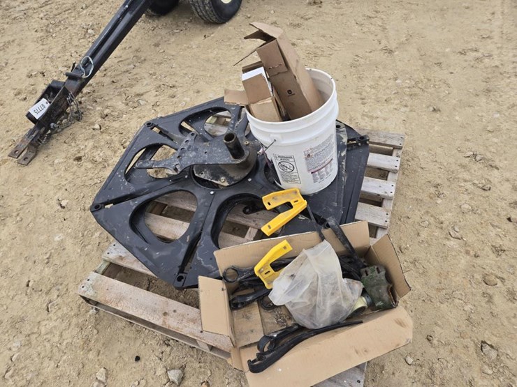 john-deere-630-image-13