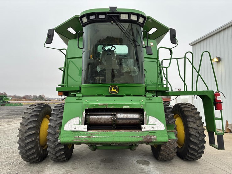 john-deere-9560-image-8