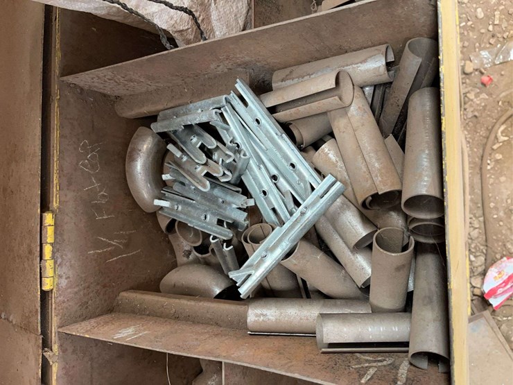 steel-storage-container-&-contents,-10'-long-image-4