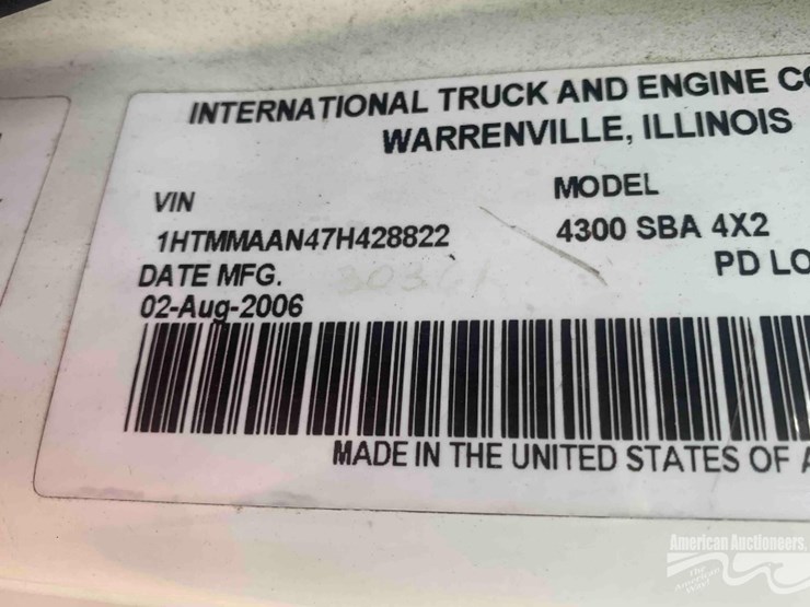 2007-international-durastar-4300-image-22