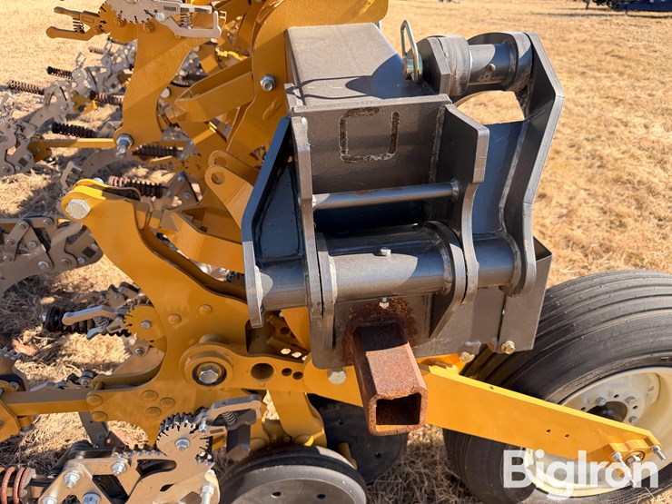 accura-flow-1530-12r30-danish-tine-cultivator-image-18