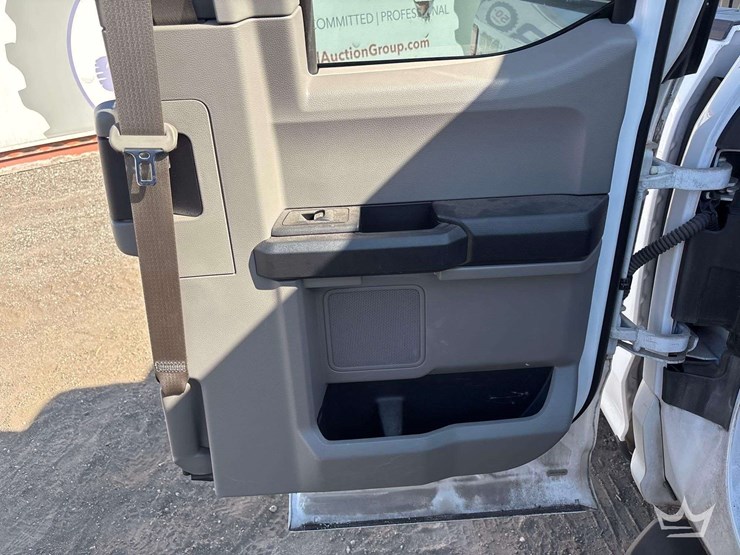 2017-ford-f150-image-22