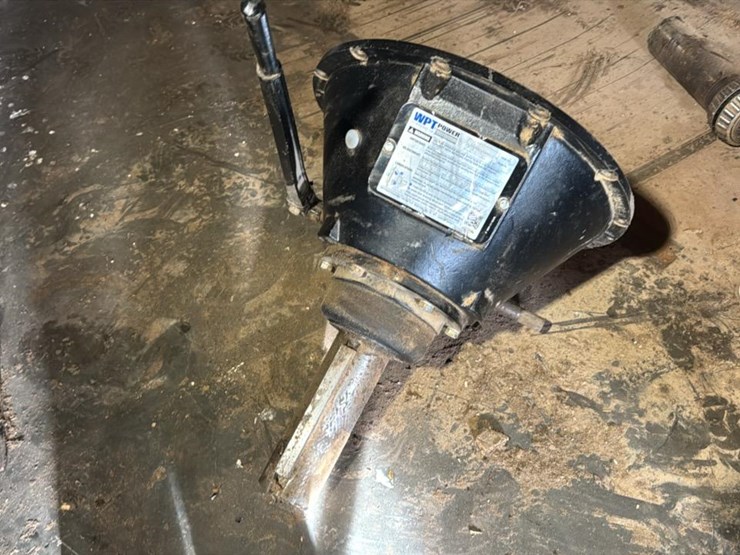 #166-•-clutches-image-4