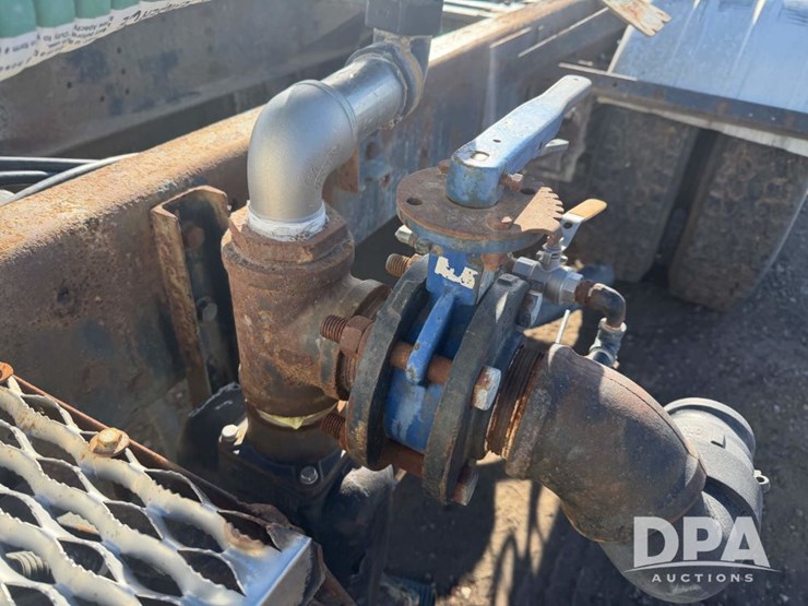 1997-volvo-f16-image-43