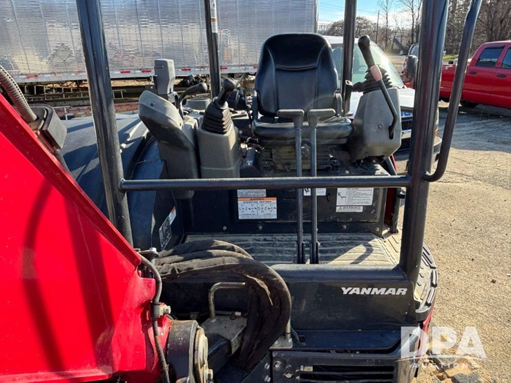 2020-yanmar-vio55-image-24