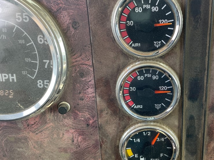 #1000-•-2007-international-transport-truck-tractor-(has-mn-title)-image-29