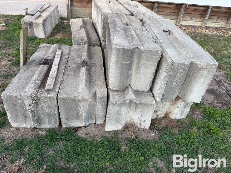 6)-precast-retaining-wall-blocks-image-5