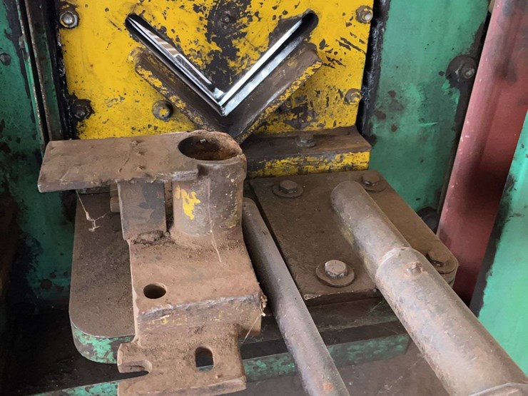 95-ton-uni-hydro-iron-worker-image-5