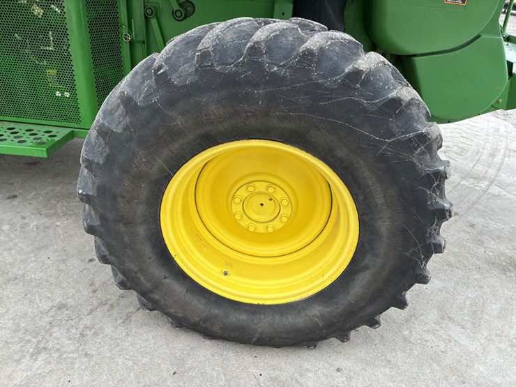 john-deere-9560-image-35