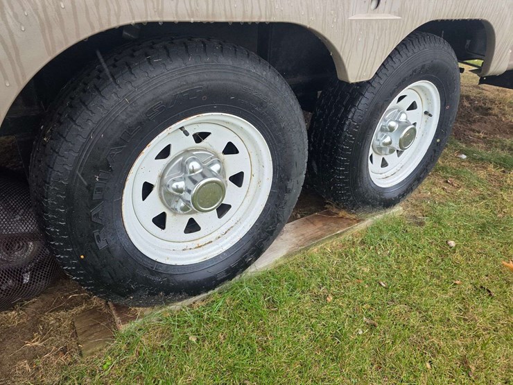 2004-prowler-fleetwood-5th-wheel-rv,-model-255-bhs,-12’-slide-out,-newer-19’-awning,-1-queen-front-b-image-34