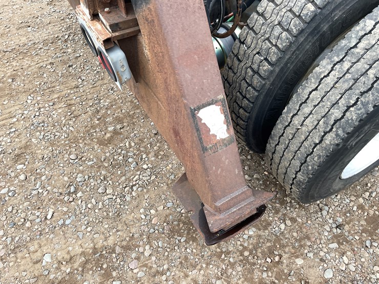 ford-lt9000-image-24