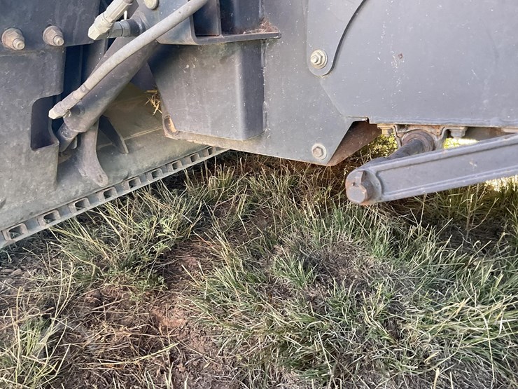 2013-massey-ferguson-2190-image-35