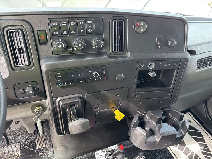 2021-international-mv607-image-34